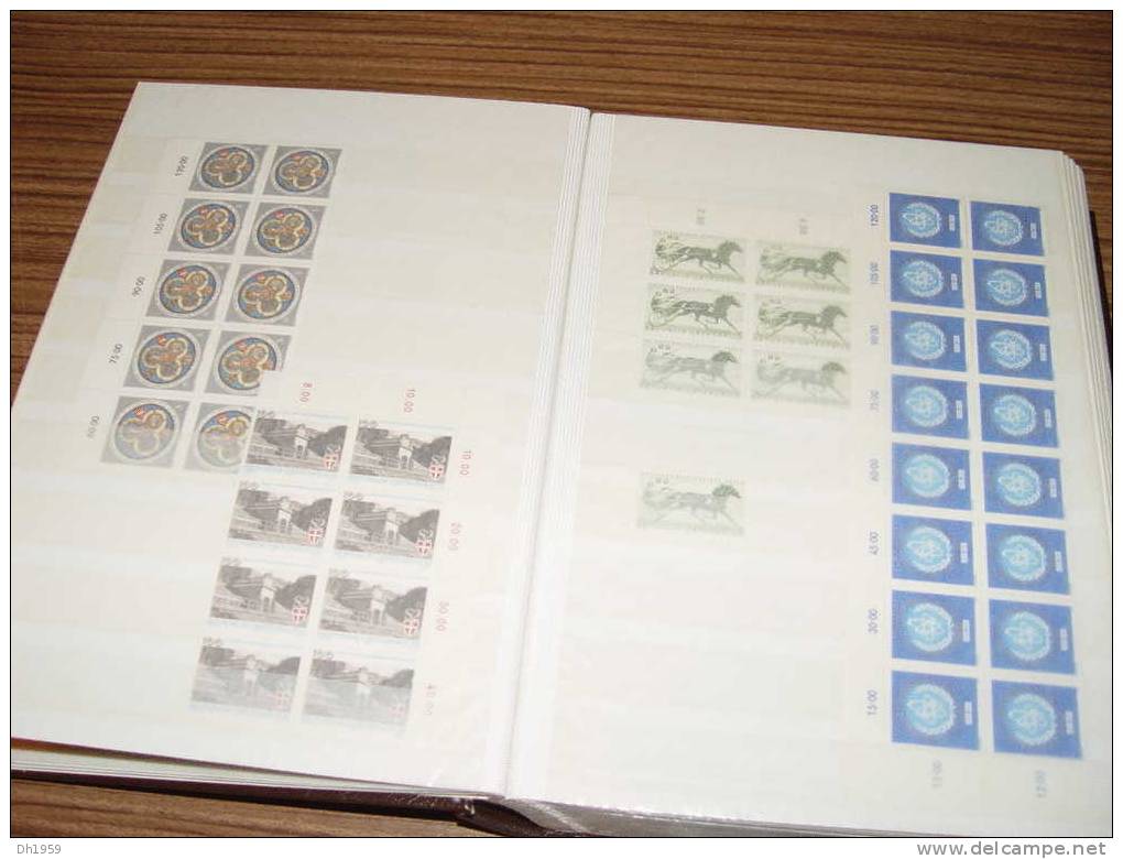 POSTEN LOT BOGENTEILE ÖSTERREICH AUTRICHE AUSTRIA ETWA 1300 BRIEFMARKEN MEIST 20ger OBERRAND BOGEN TEILE - Ungebraucht