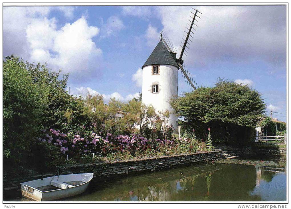 Carte Postale 85. Beauvoir-sur-mer  Le Moulin à Vent Trés Beau Plan - Beauvoir Sur Mer