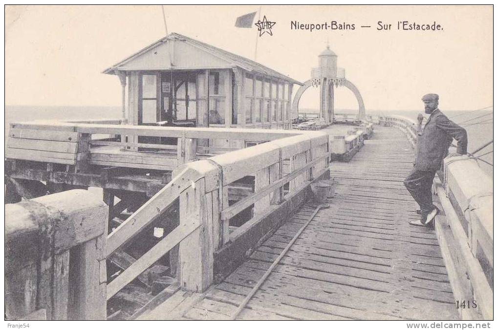 Nieuport-Bains  Sur L´Estacade - Nieuwpoort