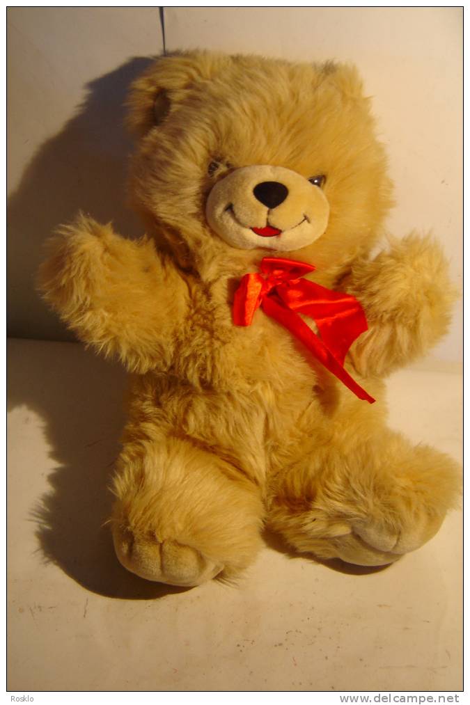 OURS  EN PELUCHE / OURS EN PELUCHE BEIGE RUBAN ROUGE HT 40CM - Teddybären