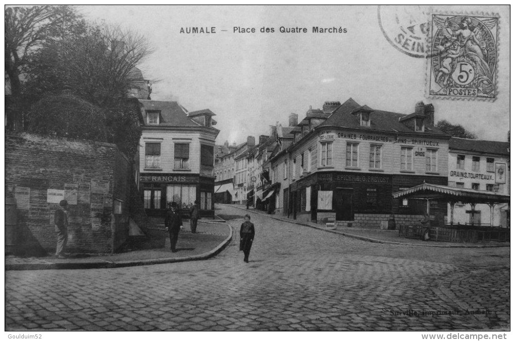 Place Des Quatre Marchés - Aumale