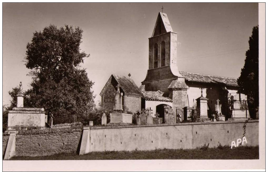 MONTANS  Section St Martin Du Taur  L' Eglise - Autres & Non Classés