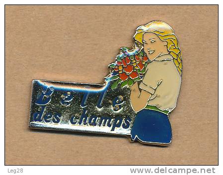 BELLE DES CHAMPS - Pin-ups