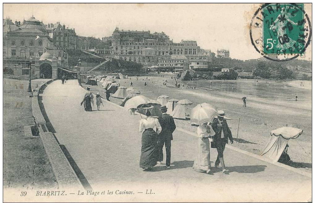 Biarritz.. La Plage Et Les Casinos. LL - Biarritz