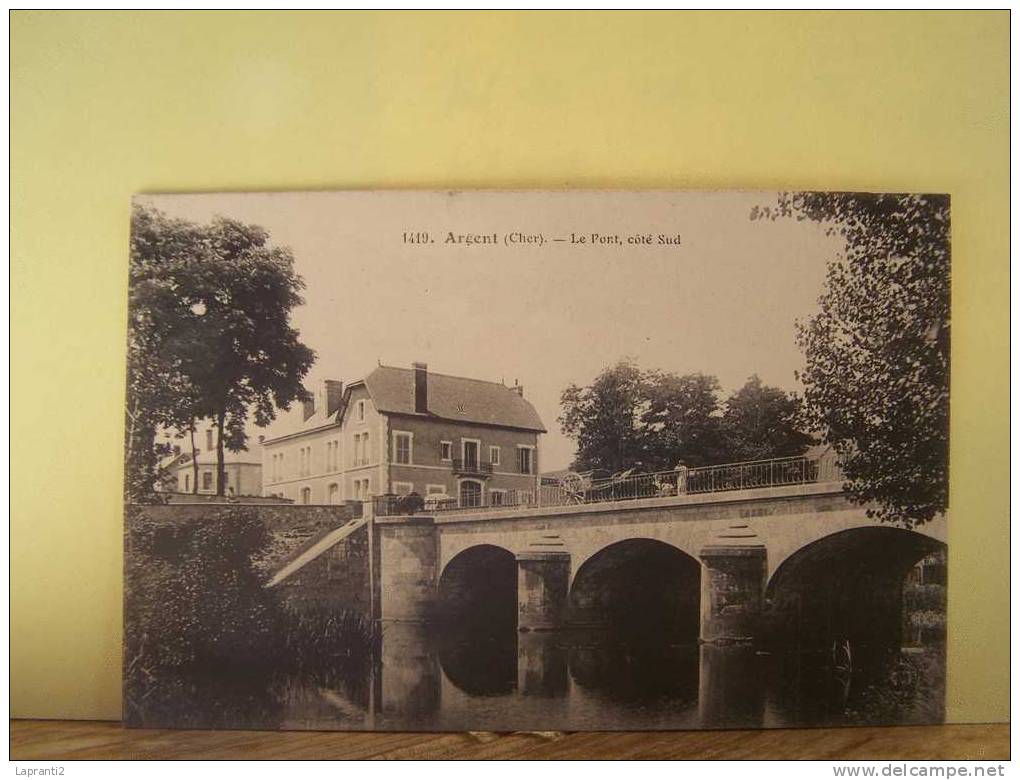 ARGENT-SUR-SAULDRE (CHER) LES PONTS.  LE PONT, COTE SUD. - Argent-sur-Sauldre