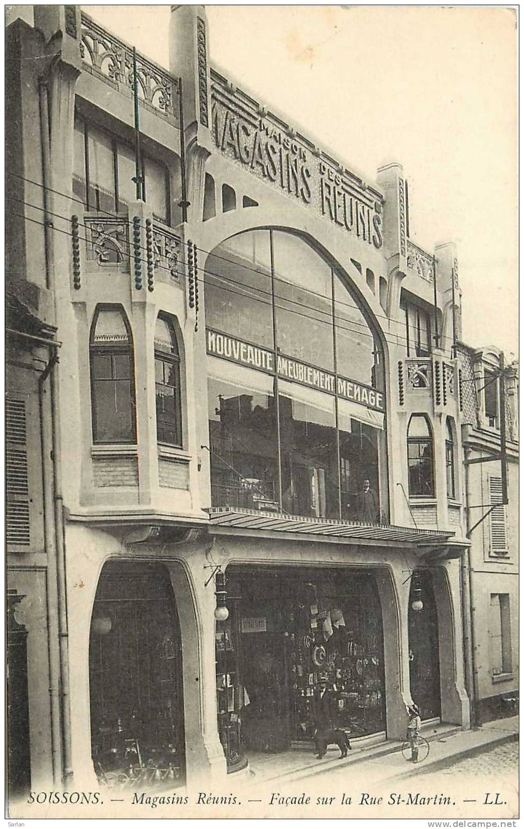 02 , SOISSONS , Magasins Réunis , *9938 - Soissons