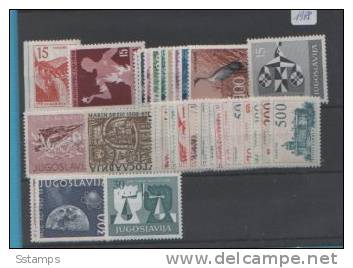 1958  JUGO9SLAVIJA JUGOSLAWIEN JUGOSLAVIA YEAR CMPLETE  OFFERTA LIMITATA NEVER HINGED - Komplette Jahrgänge