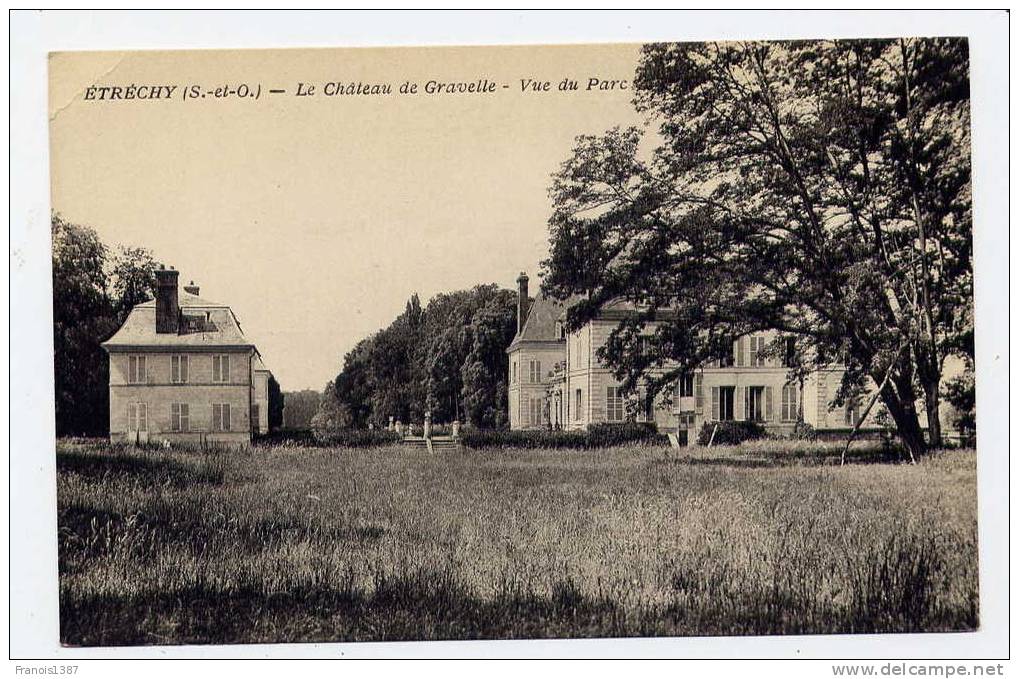 Ref 173 - ETRECHY - Le Château De GRAVELLE - Vue Du Parc - Etrechy