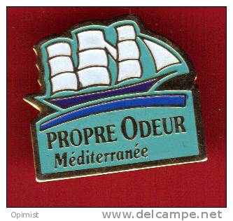 11970-voilier.propre Odeur.mediterranee. - Bateaux