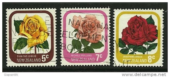 ● NEW ZEALAND - 1975 / 79 - ROSE - N. 694 . . . Usati - Dent. 14,5 X 14  - Cat. ? €  - Lotto 80 - Used Stamps