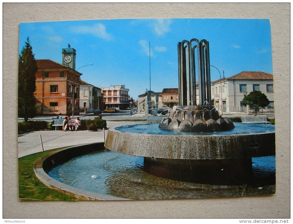 Ro1028)  Taglio Di Po - Fontana E Piazza IV Novembre - Rovigo