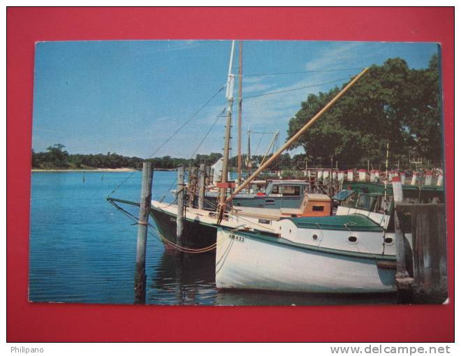 Southold L.I. Ny-- Town Creek Boating Paradise  Early Chrome    ---====ref 157 - Long Island