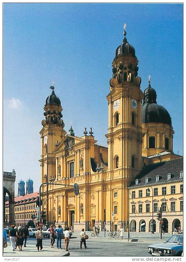 CPM - MÜNCHEN - Theatinerkirche St. Kajetan - Odeonsplatz (Max Prugger) - Muenchen