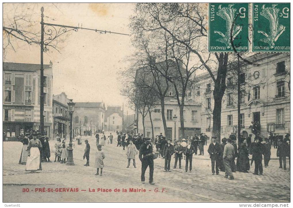 CPA (93)  PRÉ-SAINT-GERVAIS  /  La Place De La Mairie - - Le Pre Saint Gervais