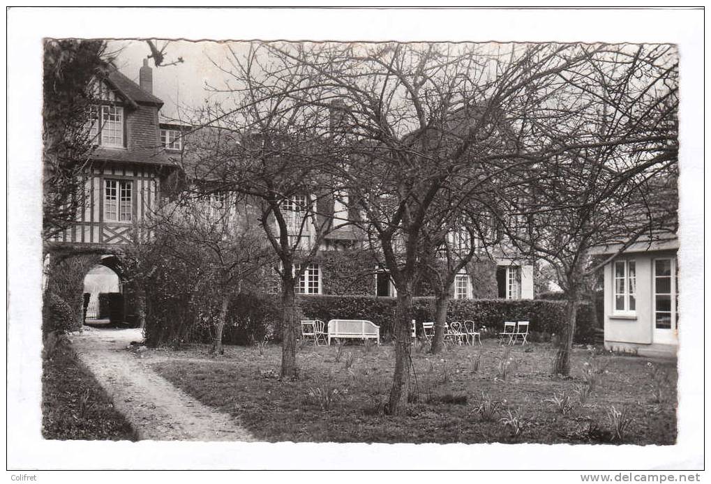 14 - Cabourg       Hostellerie De L'Oie Qui Fume - Cabourg