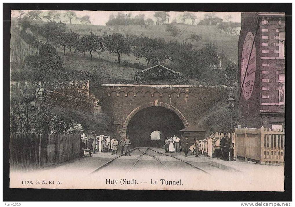 HUY-   ( Sud )  Le Tunnel, En Couleur.  Très Animée. Superbe! - Huy