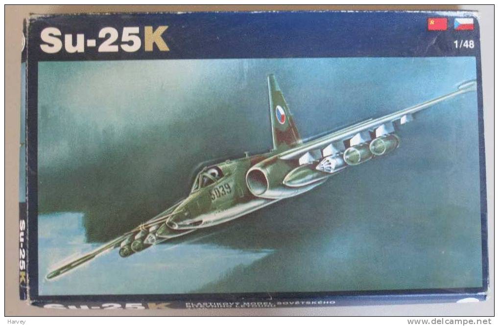 OEZ N°3 1/48e Sukhoi Su-25K - Vliegtuigen