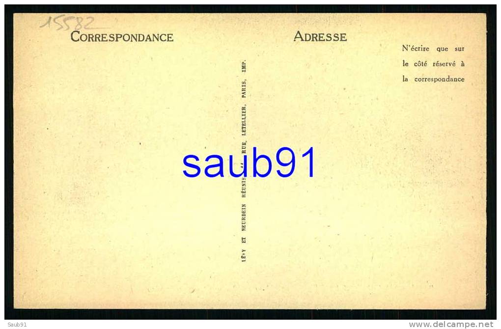 Marine De Guerre -  Sous-Marin Effectuant Une Plongée  -  Réf : 15582 - Unterseeboote