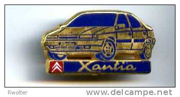 @+ Pin´s Citroen : Xantia (signé Arthus Bertrand) - Citroën