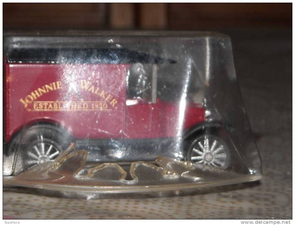 CAMIONCINO JOHNNIE WALKER(OMAGGIO CON L´ACQUISTO DEL SUDDETTO WISCKY) - Reclame - Alle Merken