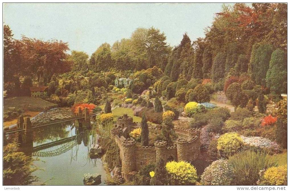Britain - United Kingdom - Bekonscot - Wychwood Castle And Alexandra Bridge - Unused Postcard [P2810] - Buckinghamshire
