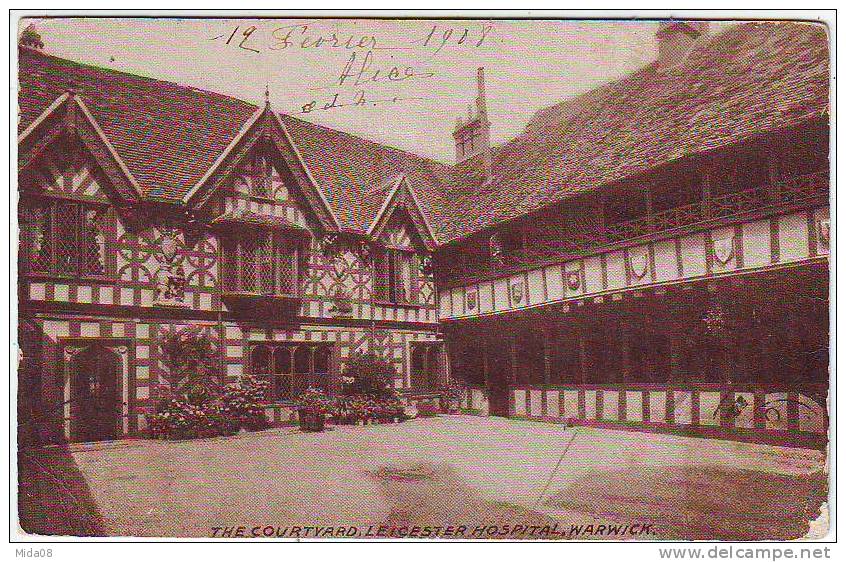 THE COURTYARD . LEICESTER HOSPITAL . WARWICK. - Andere & Zonder Classificatie