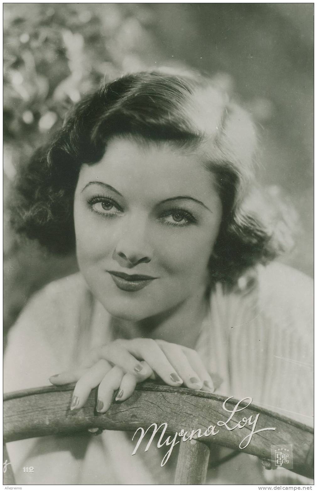 CPA Artiste  : MYRNA  LOY       A VOIR !!! - Artistes