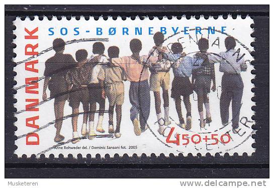 Denmark 2005 Mi. 1395  4.50 Kr + 50 (Ø) SOS Children´s Village Kinderdörfer - Oblitérés