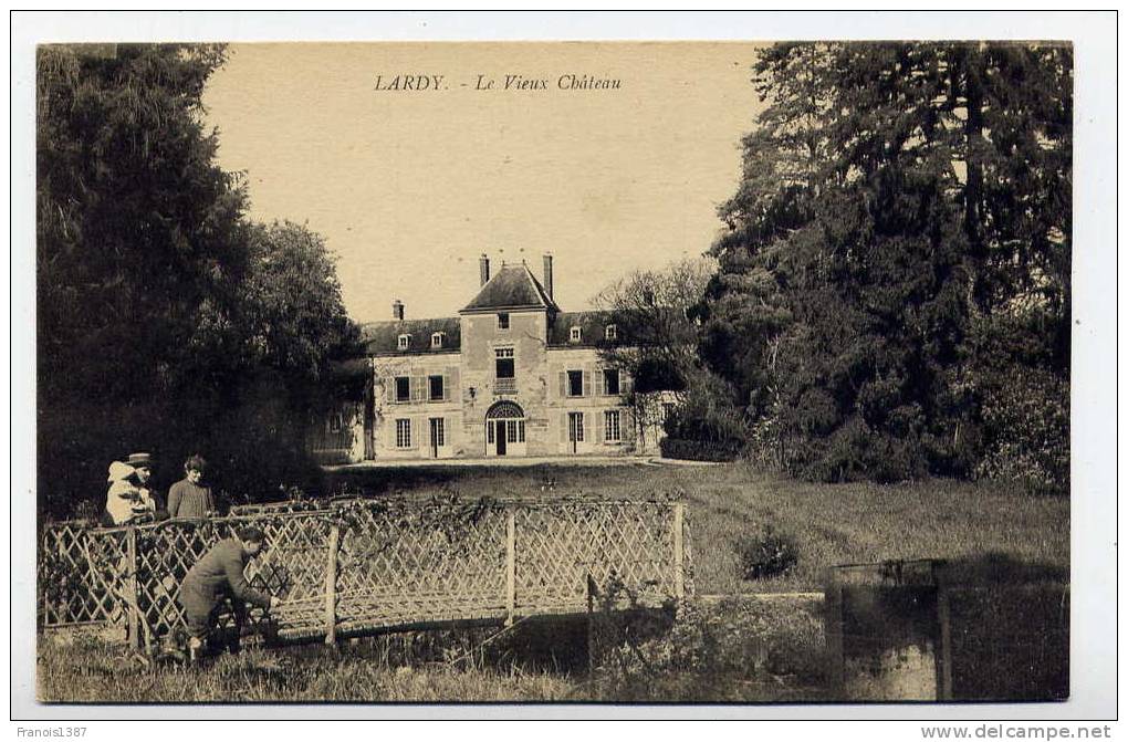 Ref 174 - LARDY - Le Vieux Château (jolie Carte Animée) - Lardy