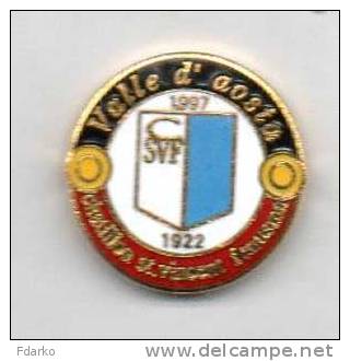 Pq2 Pin´s Valle D´ Aosta Calcio Distintivi Pin FootBall Soccer Spilla Italy Chatillon St. Vincent Fenusma - Calcio