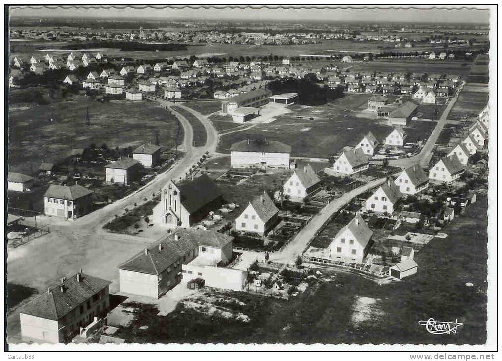 68  WITTENHEIM  Vue Aérienne. Cité Jeune Bois.L' Eglise - Wittenheim