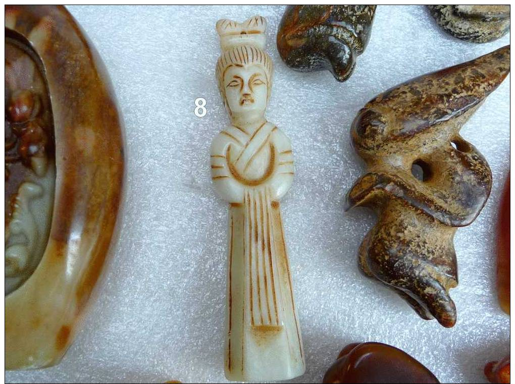 Statuettes, Amulettes, Pendentifs Anciens, époque Han - Jade - Statues, amulets, pendants Former Han period