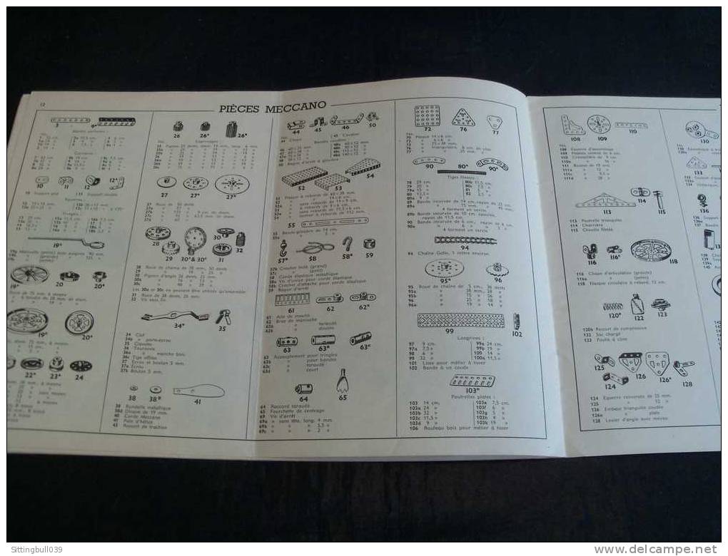 MECCANO. MANUEL D´ INSTRUCTIONS 1 A. 1954. Catalogue de 14 pages de modèles à construire.