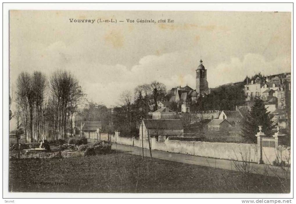 VOUVRAY  - Vue Générale , Coté Est . - Vouvray