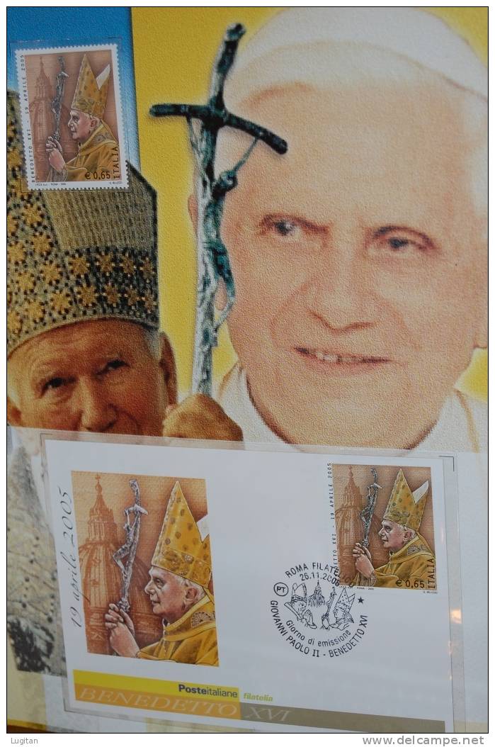 Filatelia - FOLDER SPECIALE PER LA COMMEMORAZIONE  DI PAPA GIOVANNI PAOLO II° - E LA ELEZIONE DI BENEDETTO XVI - 2005 - Pochettes