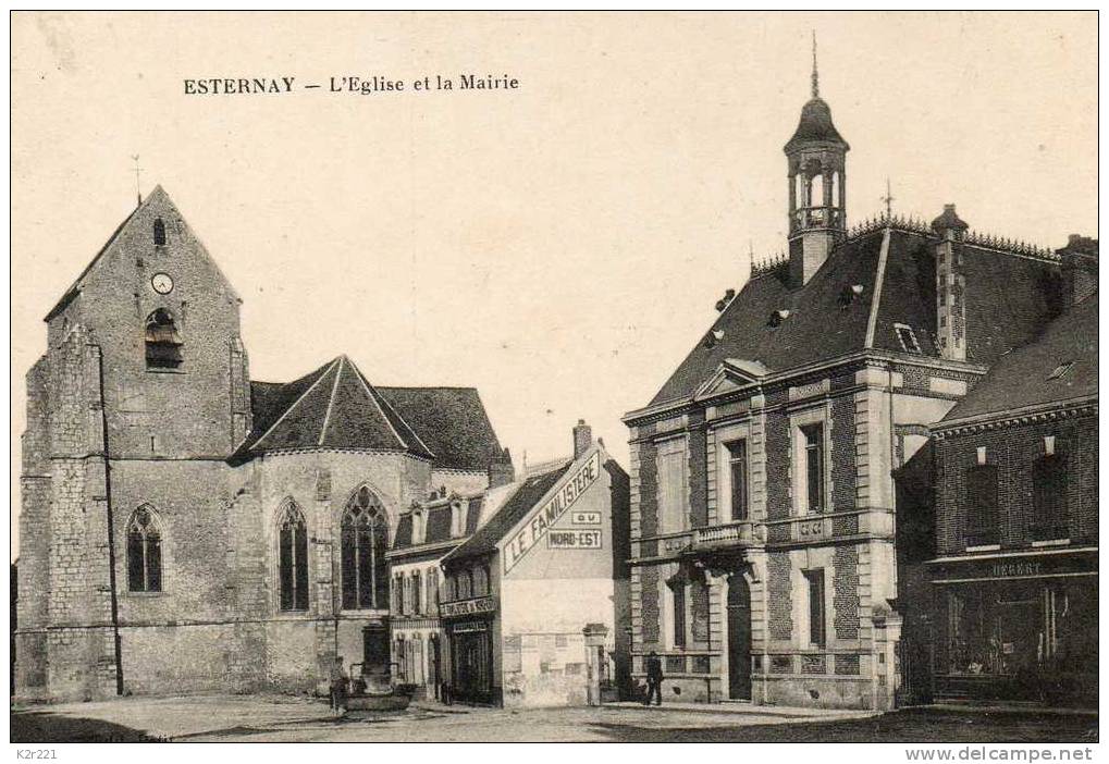 ESTERNAY L'église Et La Mairie - Esternay