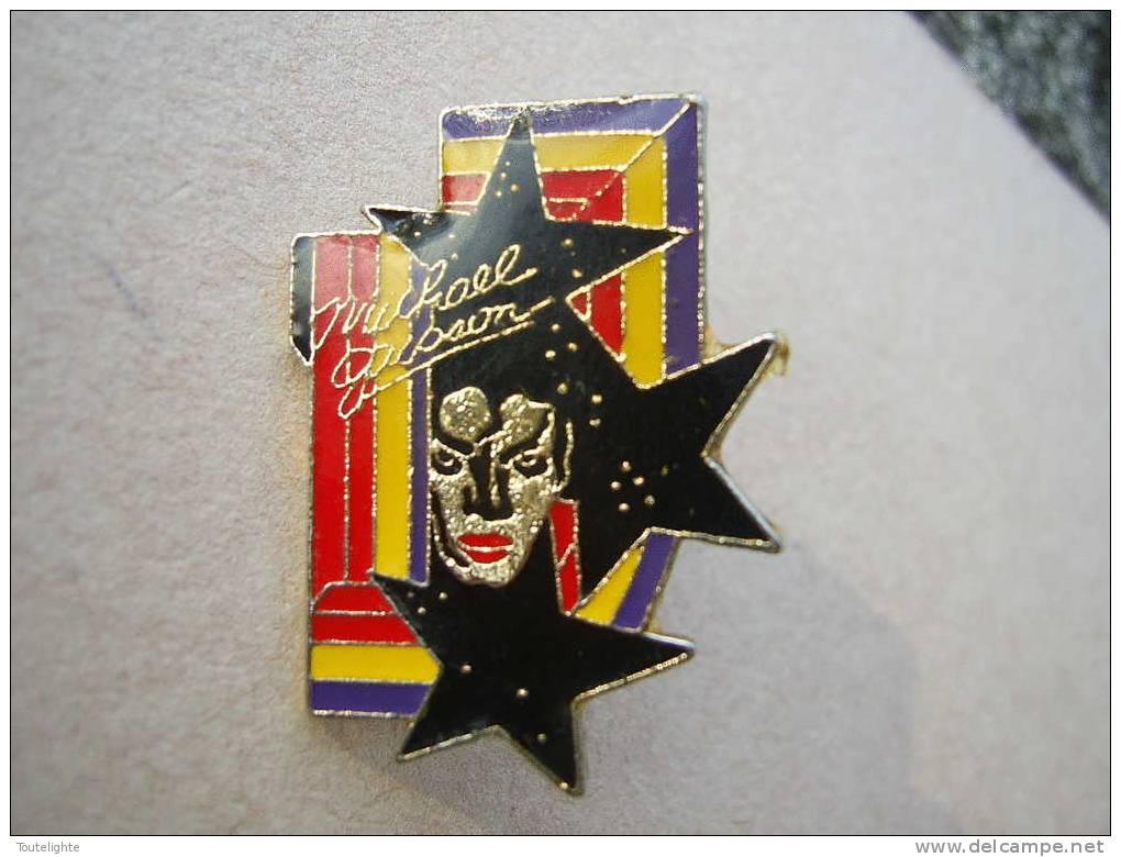 Pin´s   MICHAEL  JACKSON - Beroemde Personen