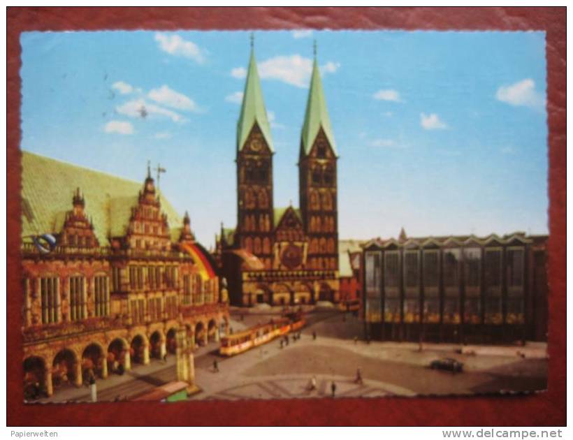 Bremen - Rathaus Dom / Strassenbahn - Bremen