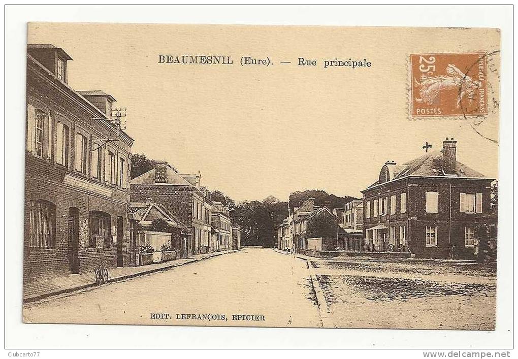 Beaumesnil (27) : La Rue Principale En 1926 (animée). - Beaumesnil