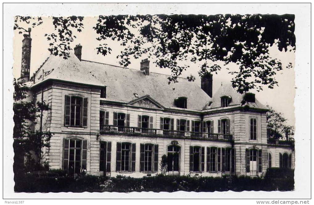 Ref 174 - MORSANG-sur-ORGE - Le Château Vu Sur La Place - Morsang Sur Orge