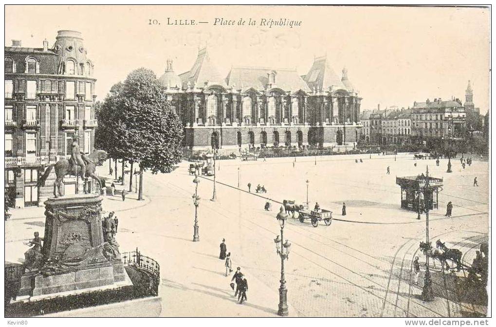 59 LILLE Place De La République Cpa Animée - Lille