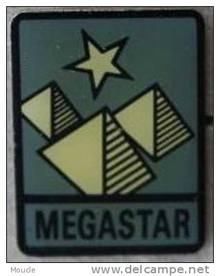 MEGASTAR - ETOILE - STAR-  PYRAMIDE - Informática