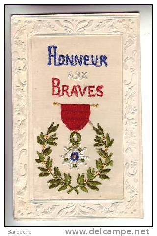 HONNEUR AUX BRAVES   Carte Brodée - Embroidered