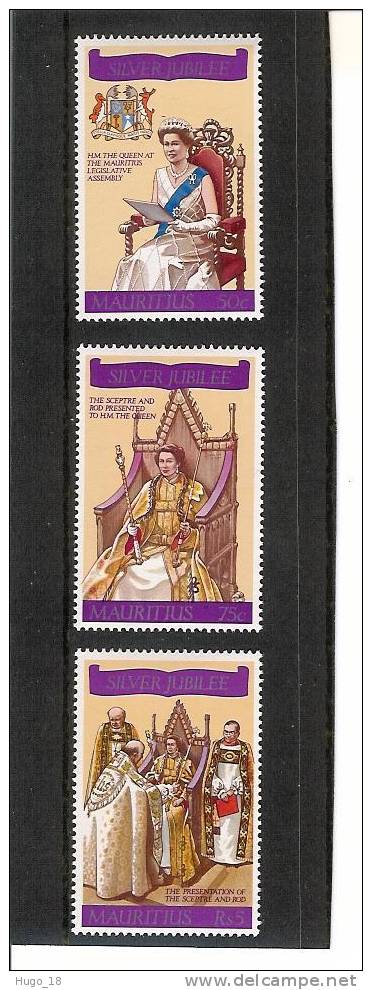 Mauritius 1977: 25ème Anniv. Accession Au Trone  YT N° 429/431 - Mauritius (1968-...)