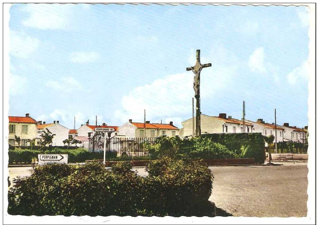 Belle Cpsm De 1966  ELNE (Pyrénées.Orientales) Nouveaux Quartiers Le Christ - Other & Unclassified