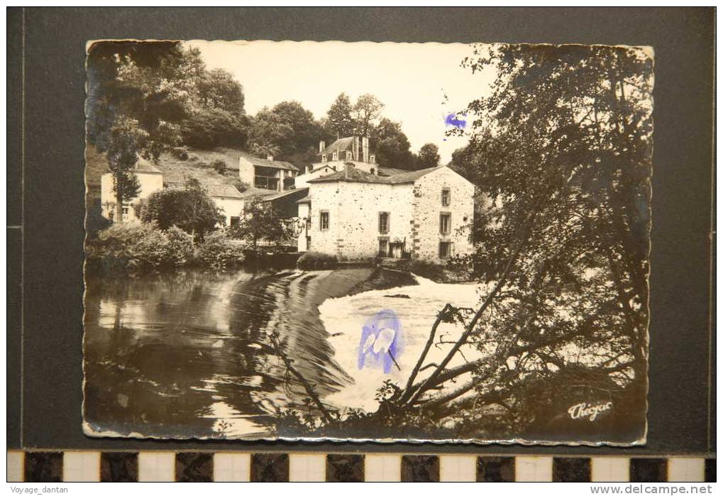 BUSSIERE POITEVINE  LE MOULIN DU QUERROUX - Bussiere Poitevine