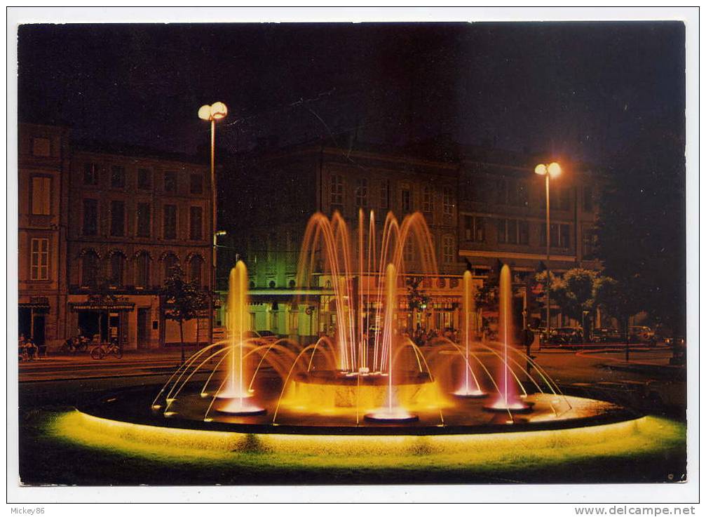 MONTAUBAN--La Fontaine De Nuit--cpm N° 1010  éd APA-POUX - Montauban