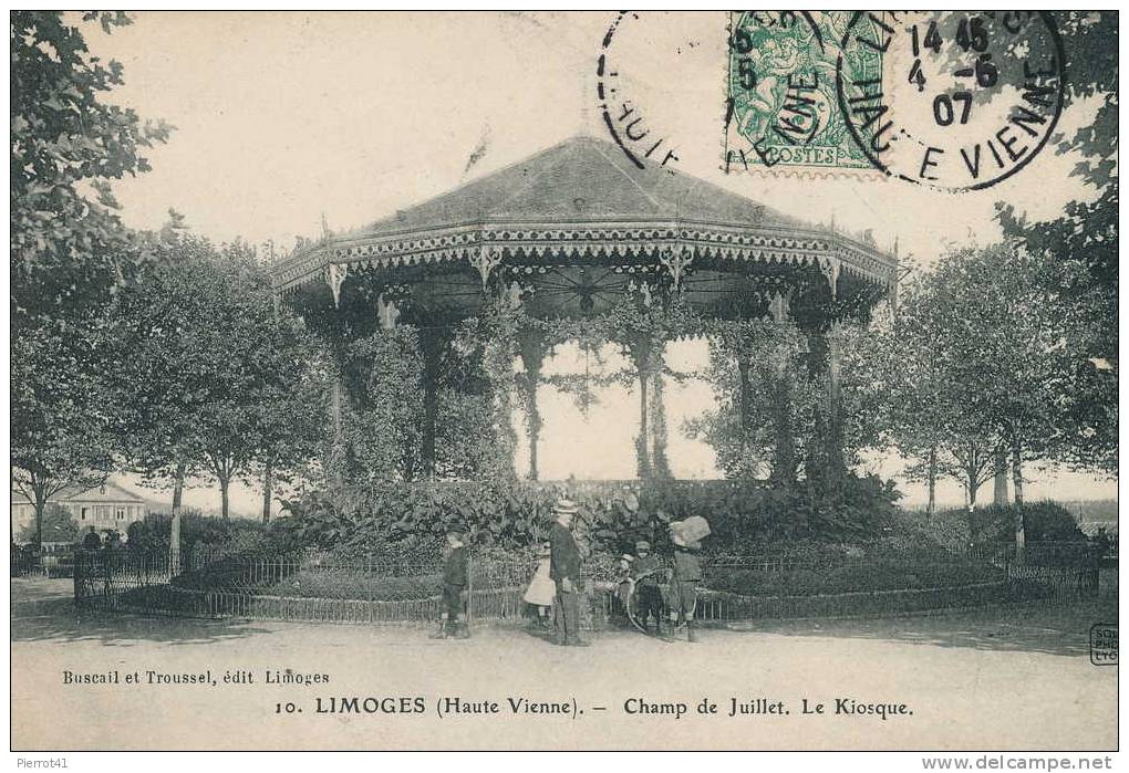 LIMOGES - Champs De Juillet. Le Kiosque - Limoges