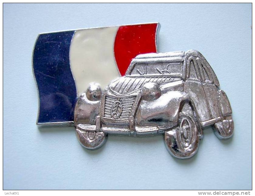 Pins Citroen  2CV (signé Deudoche Club De France Tirage 500 Exemplaires Paris Double Attache) - Citroën