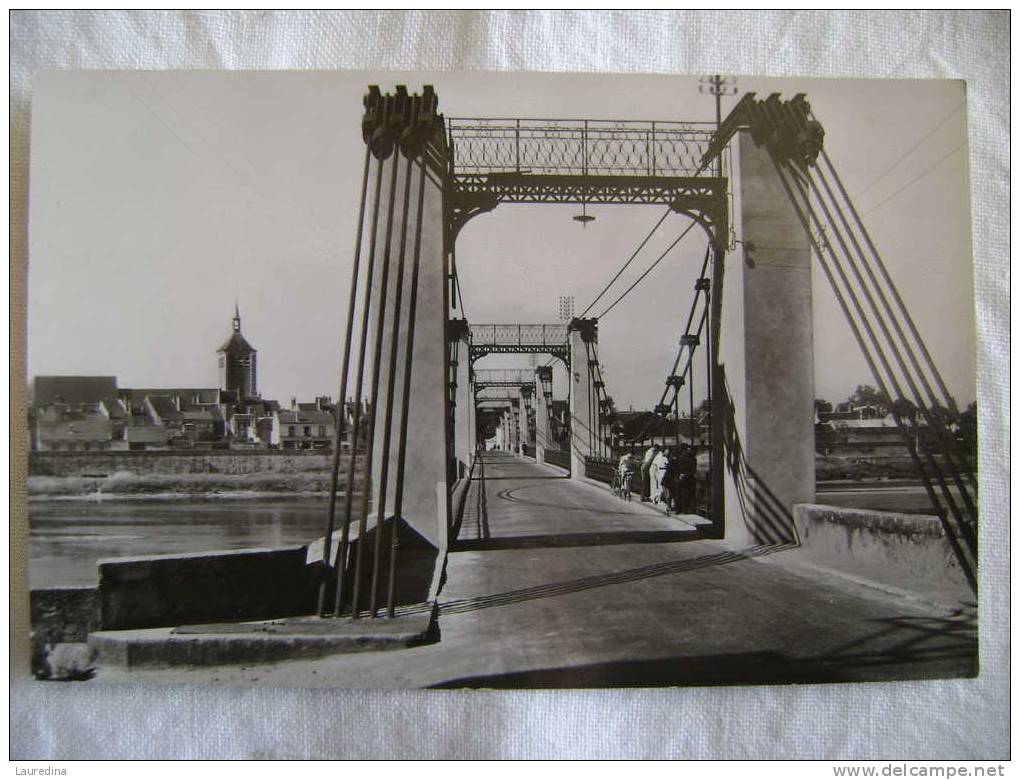 CPSM    JARGEAU  LE PONT DE LA LOIRE - Jargeau